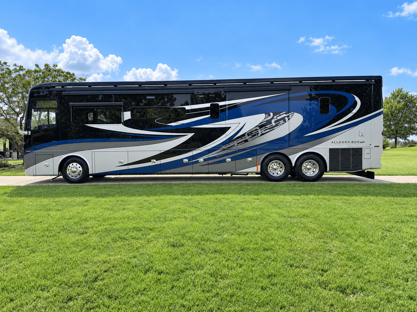 2020 Tiffin Motorhomes 2020 Tiffin Motorhomes Allegro Bus - thumbnail 5