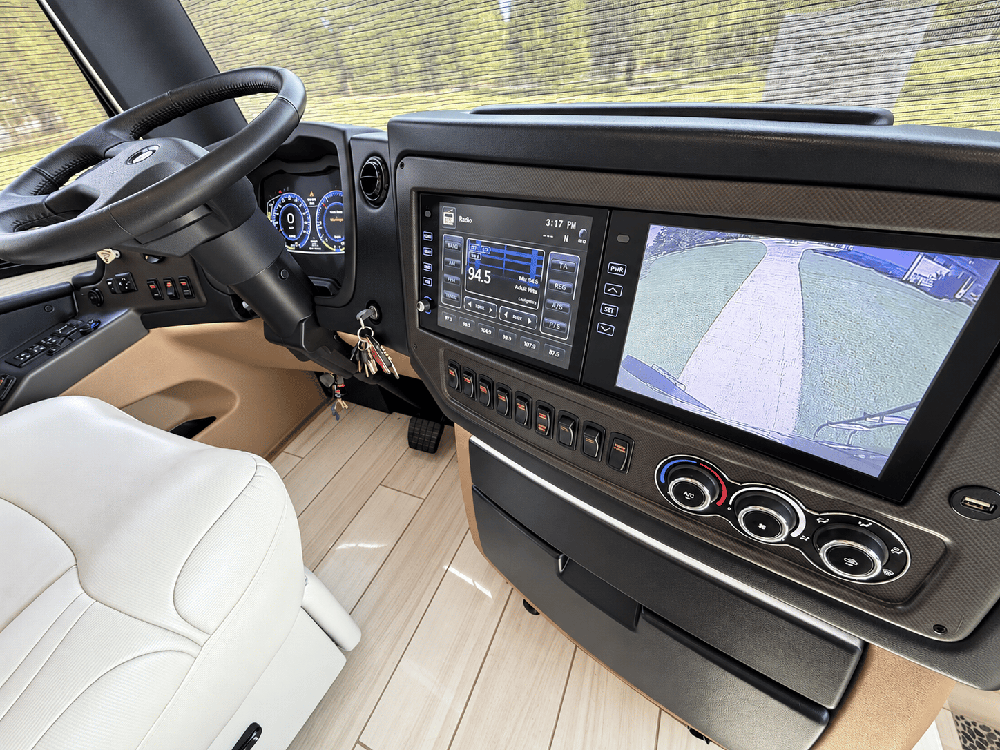 2020 Tiffin Motorhomes 2020 Tiffin Motorhomes Allegro Bus - thumbnail 11
