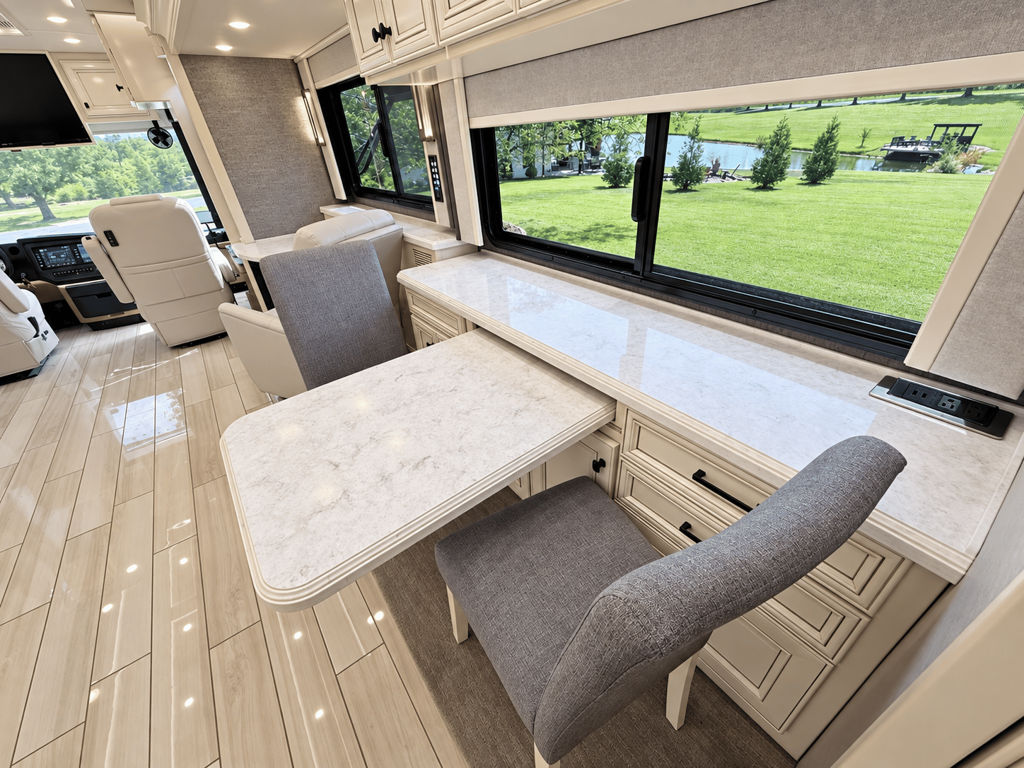 2020 Tiffin Motorhomes 2020 Tiffin Motorhomes Allegro Bus - thumbnail 30