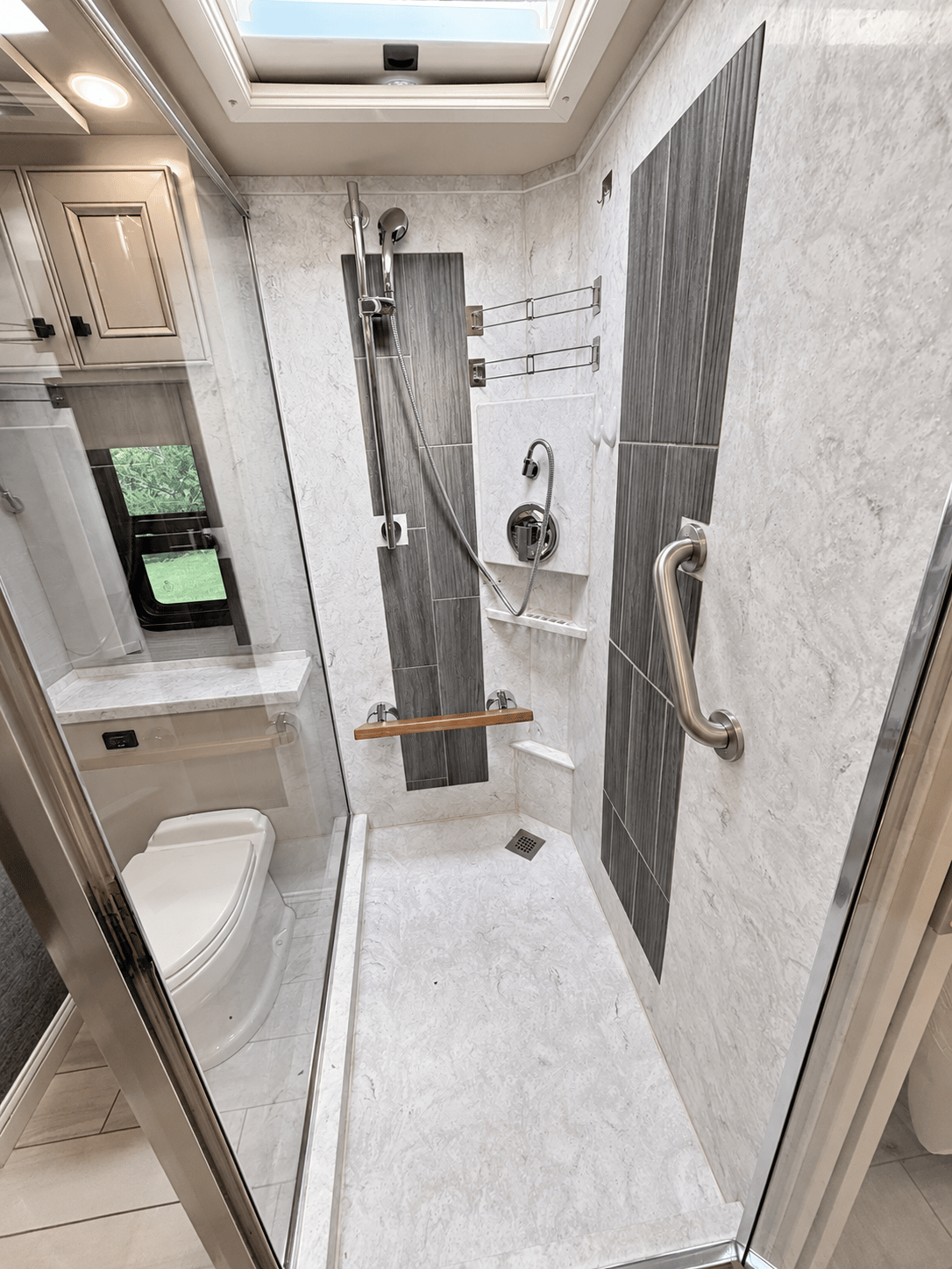 2020 Tiffin Motorhomes 2020 Tiffin Motorhomes Allegro Bus - thumbnail 41