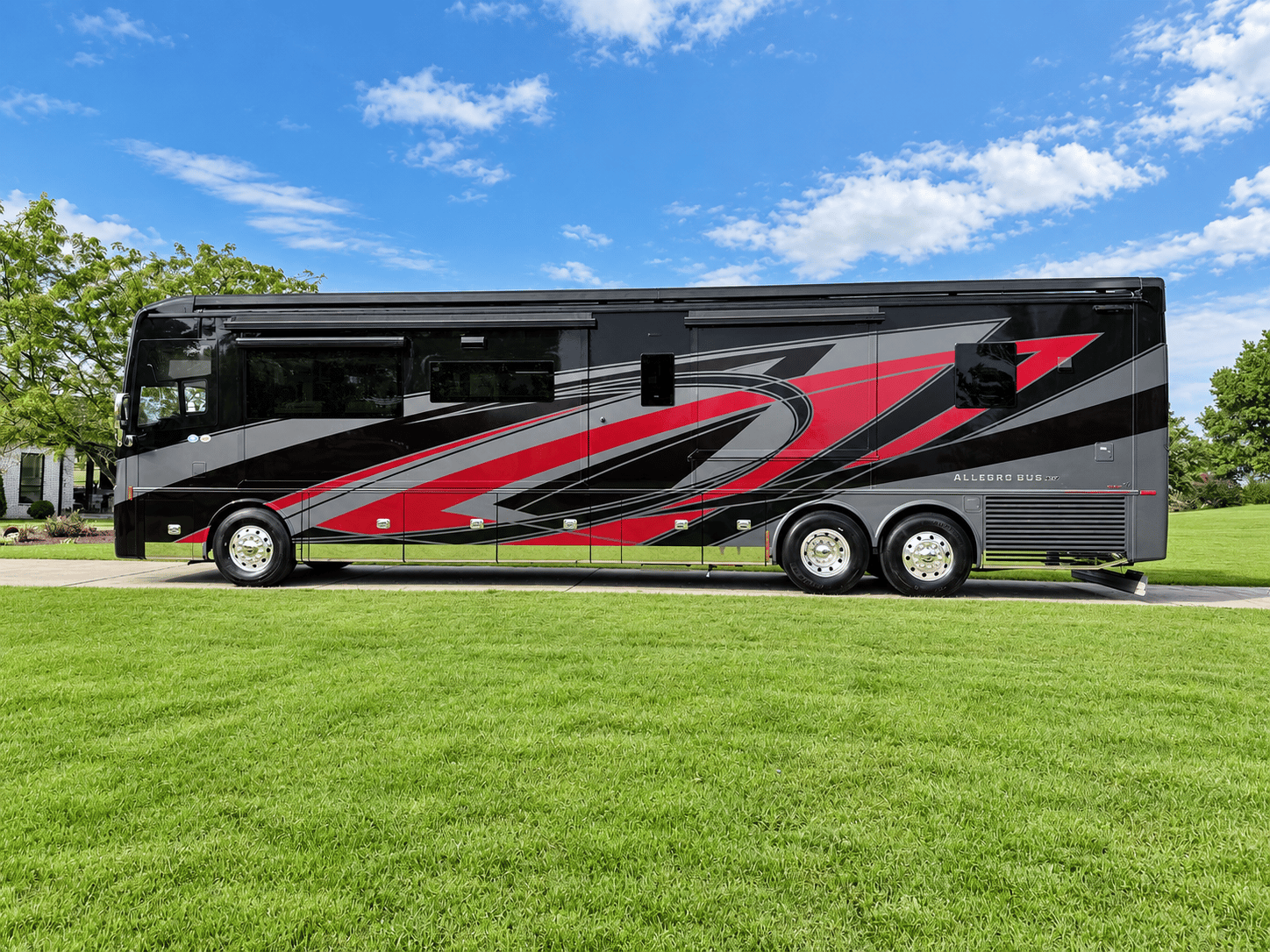 2027 Tiffin Motorhomes 2027 Tiffin Motorhomes ALLEGRO BUS - thumbnail 8