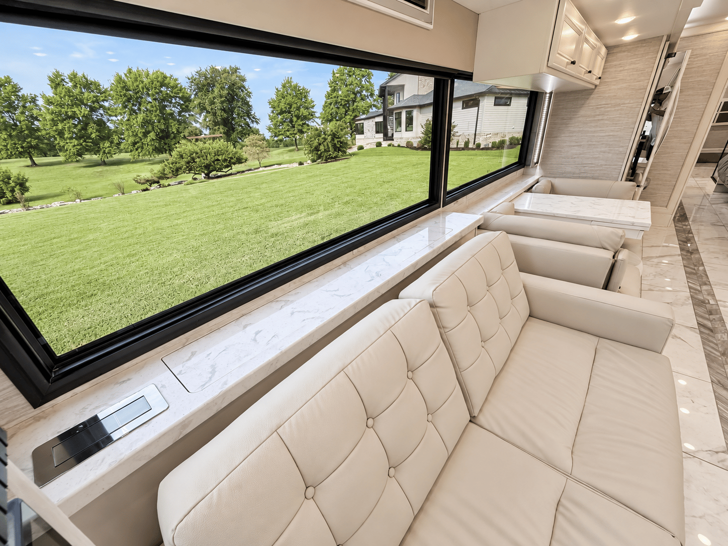 2027 Tiffin Motorhomes 2027 Tiffin Motorhomes ALLEGRO BUS - thumbnail 18
