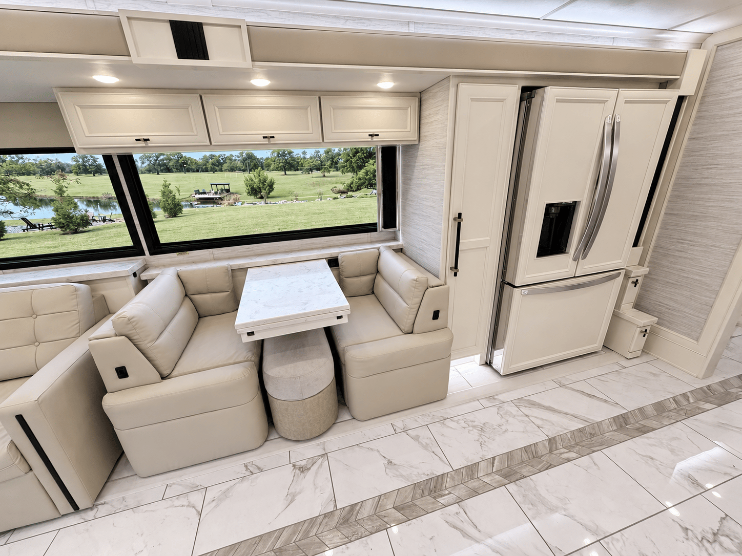 2027 Tiffin Motorhomes 2027 Tiffin Motorhomes ALLEGRO BUS - thumbnail 23