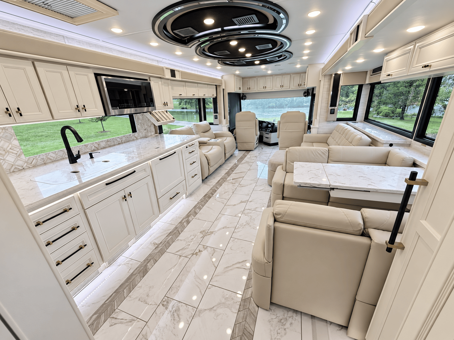 2027 Tiffin Motorhomes 2027 Tiffin Motorhomes ALLEGRO BUS - thumbnail 31