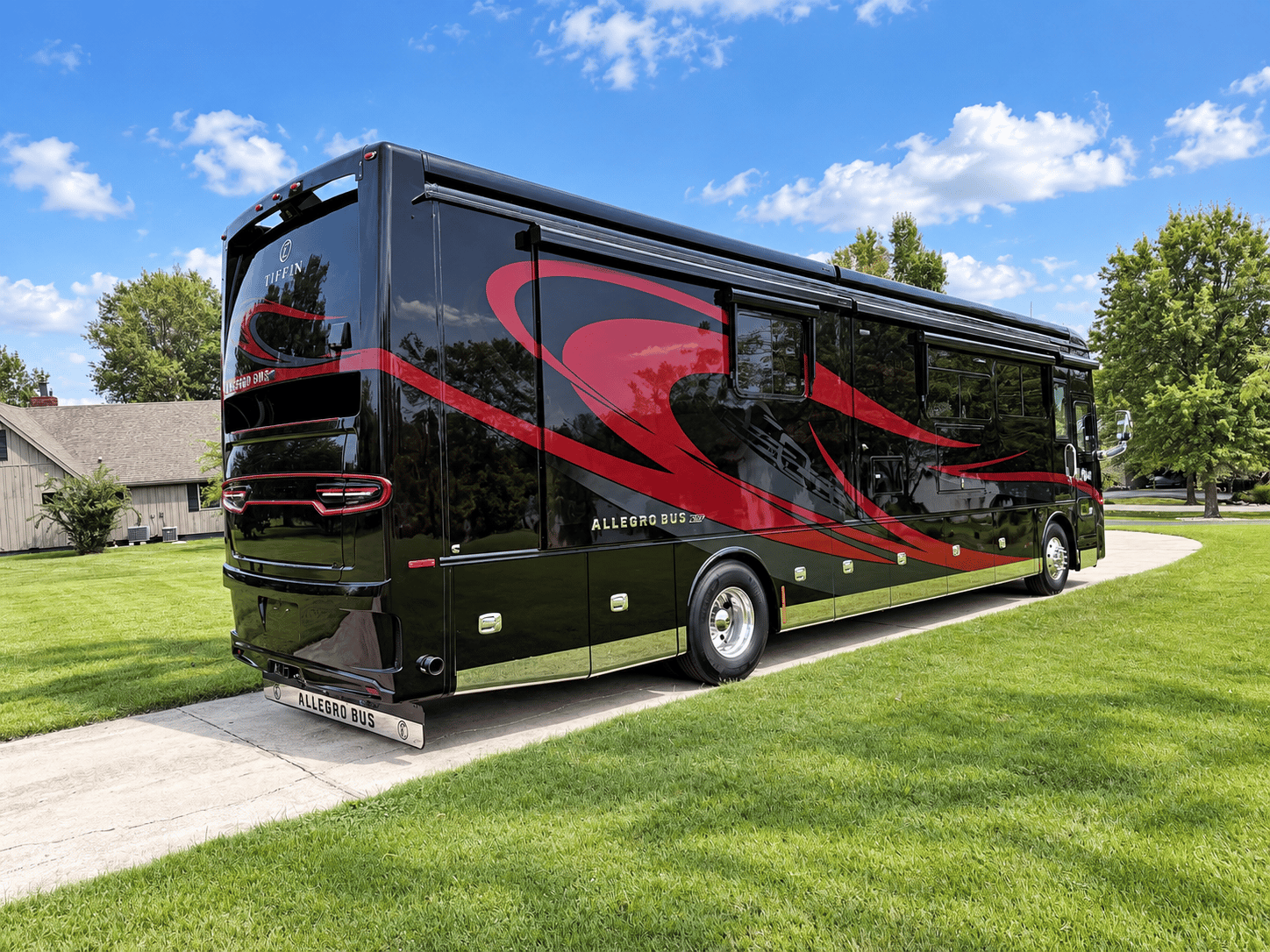 2021 TIFFIN MOTORHOMES 2021 TIFFIN MOTORHOMES Allegro Bus - thumbnail 3
