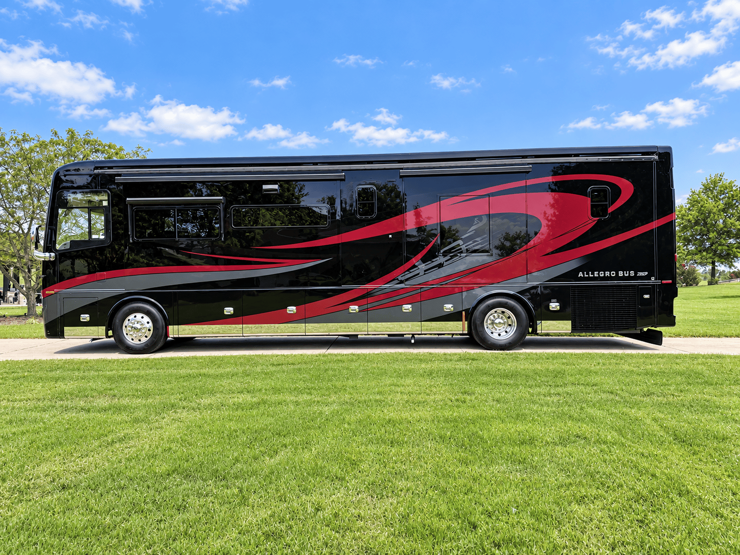 2021 TIFFIN MOTORHOMES 2021 TIFFIN MOTORHOMES Allegro Bus - thumbnail 6