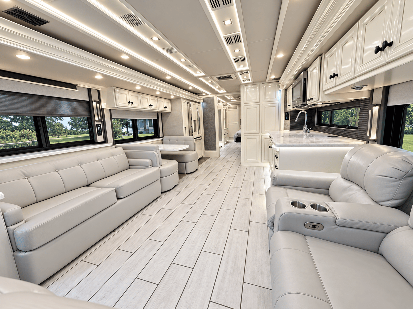 2021 TIFFIN MOTORHOMES 2021 TIFFIN MOTORHOMES Allegro Bus - thumbnail 12