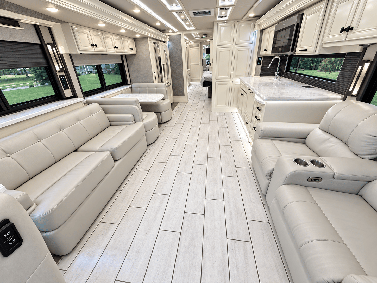 2021 TIFFIN MOTORHOMES 2021 TIFFIN MOTORHOMES Allegro Bus - thumbnail 15