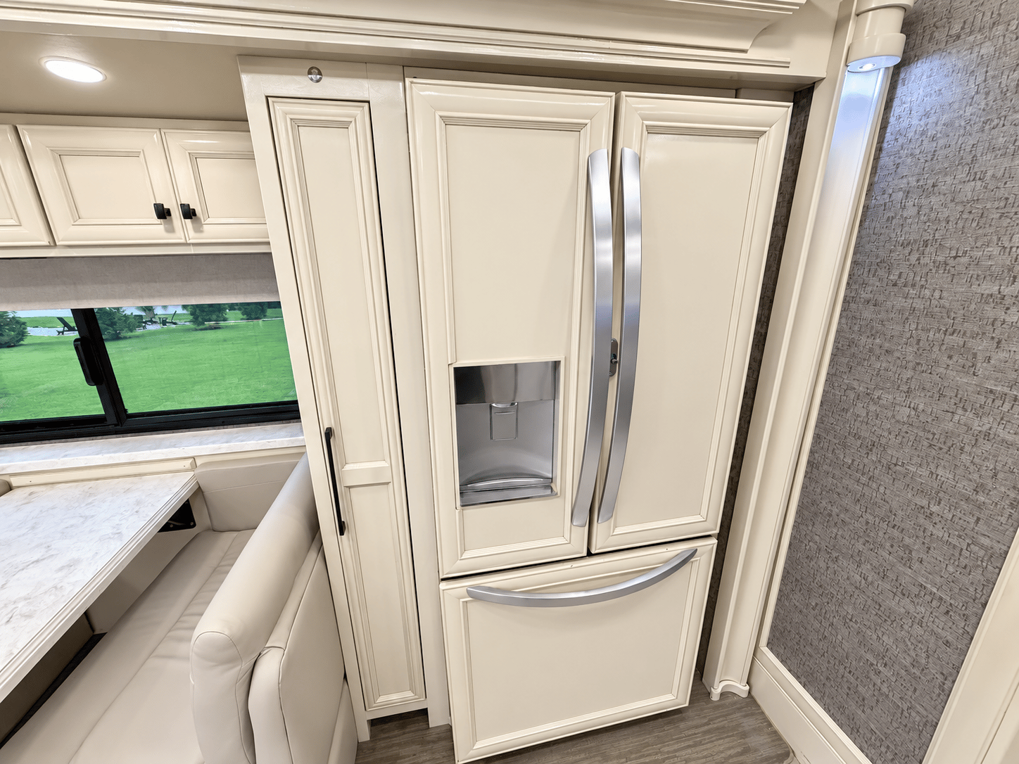 2021 TIFFIN MOTORHOMES 2021 TIFFIN MOTORHOMES Allegro Bus - thumbnail 22