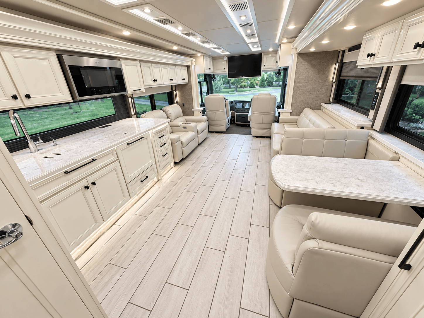 2021 TIFFIN MOTORHOMES 2021 TIFFIN MOTORHOMES Allegro Bus - thumbnail 24