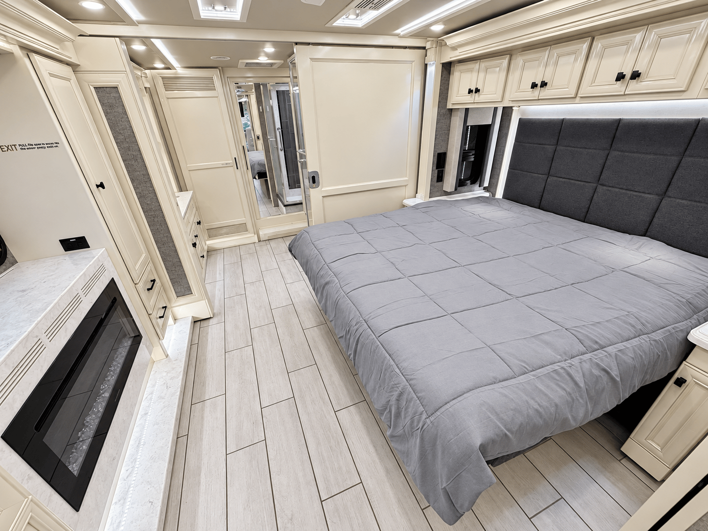 2021 TIFFIN MOTORHOMES 2021 TIFFIN MOTORHOMES Allegro Bus - thumbnail 26