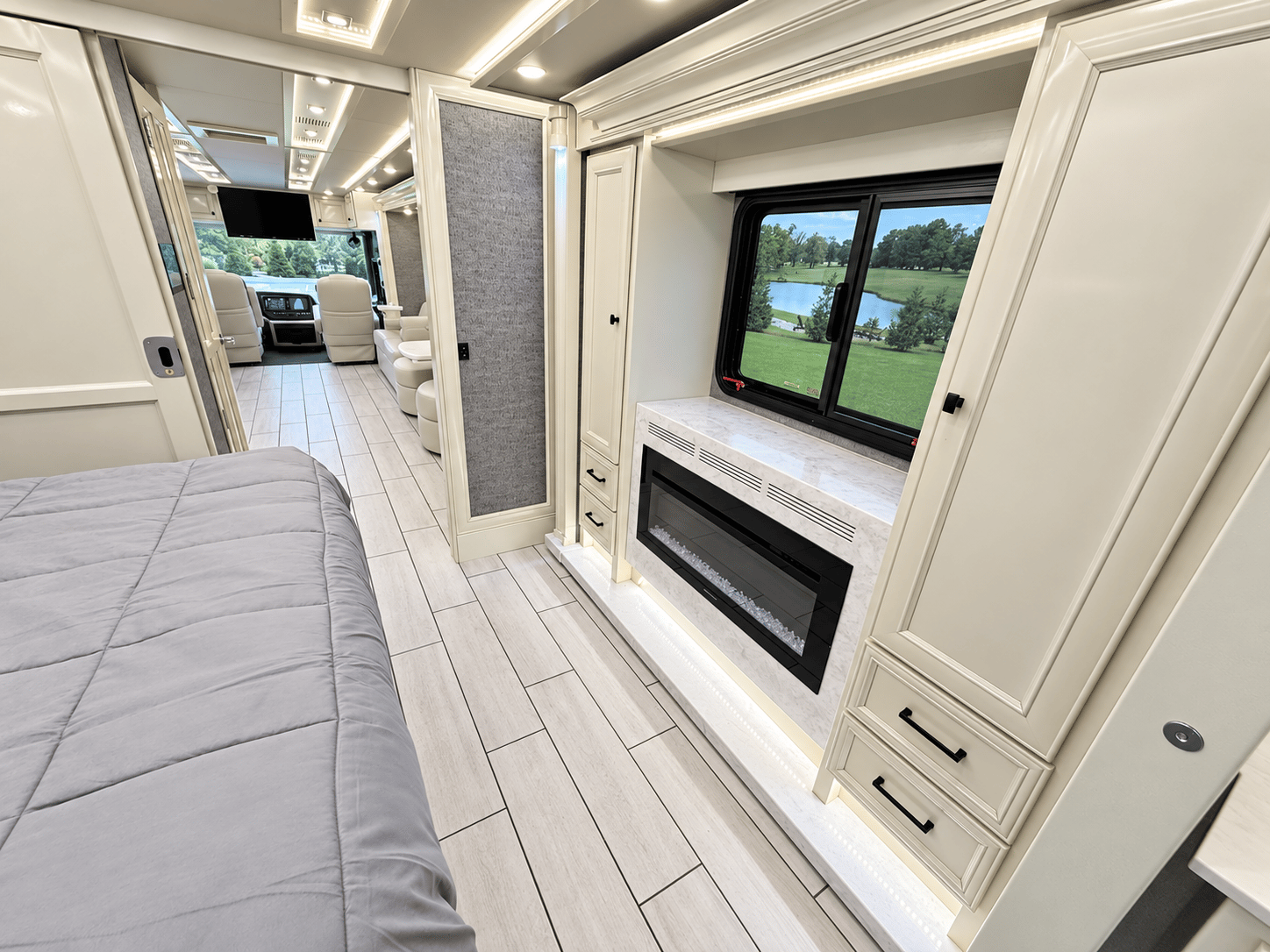 2021 TIFFIN MOTORHOMES 2021 TIFFIN MOTORHOMES Allegro Bus - thumbnail 31