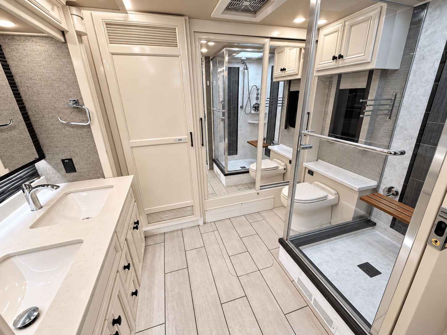 2021 TIFFIN MOTORHOMES 2021 TIFFIN MOTORHOMES Allegro Bus - thumbnail 32