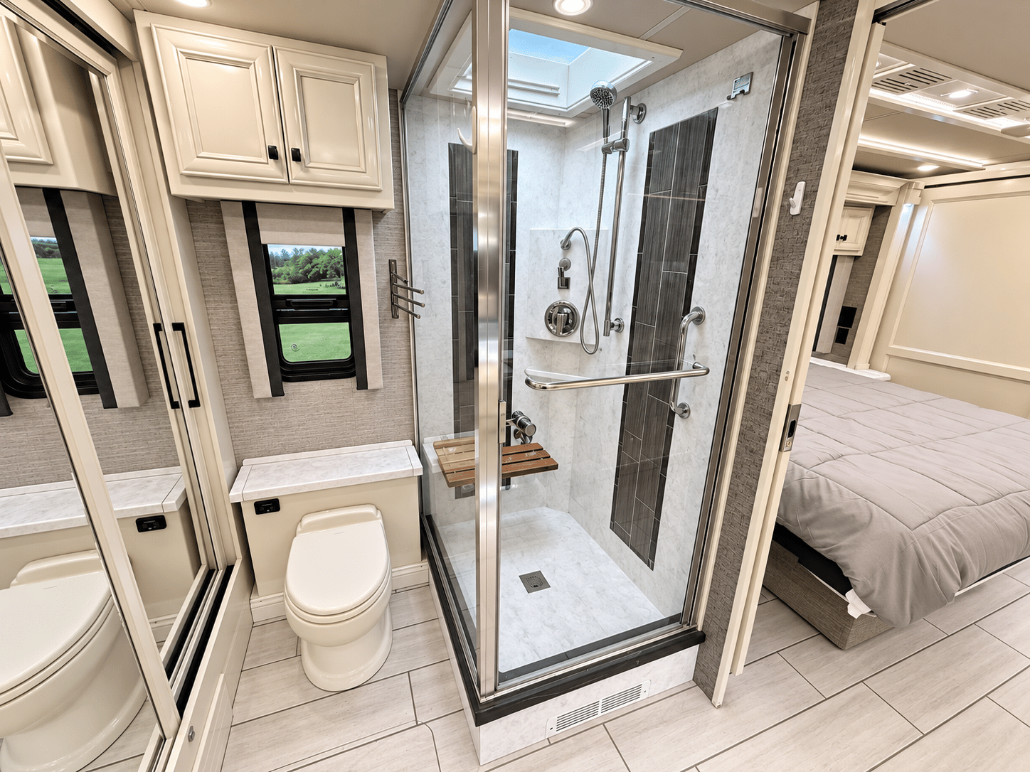 2021 TIFFIN MOTORHOMES 2021 TIFFIN MOTORHOMES Allegro Bus - thumbnail 35