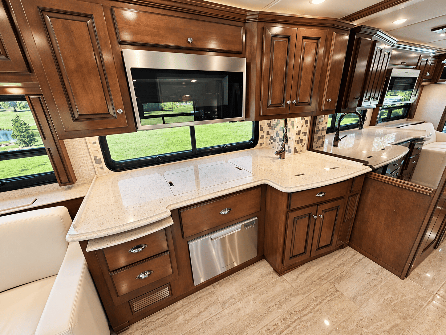 2021 Newmar 2021 Newmar Dutchstar - thumbnail 18