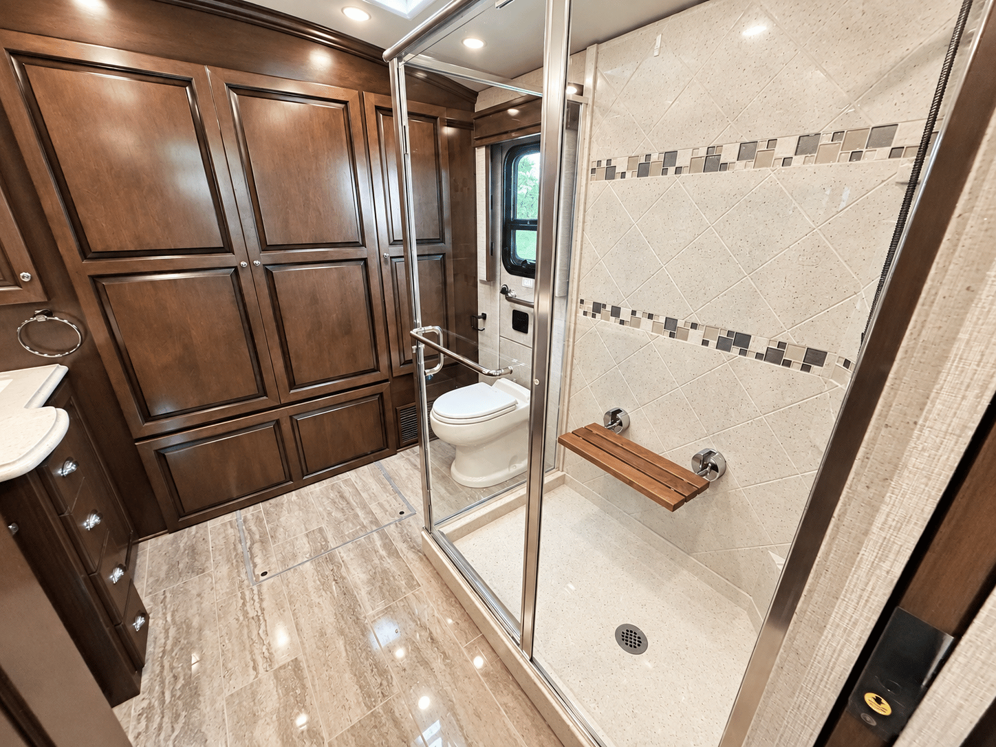 2021 Newmar 2021 Newmar Dutchstar - thumbnail 32