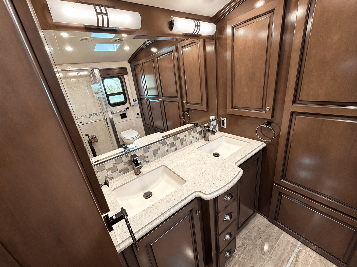 2021 Newmar 2021 Newmar Dutchstar - thumbnail 37