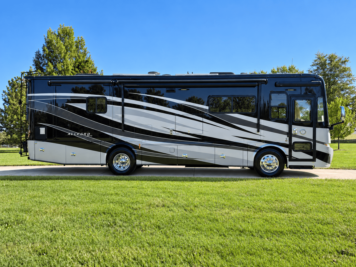 2018 Tiffin Motor Homes 2018 Tiffin Motor Homes Allegro Red - thumbnail 2