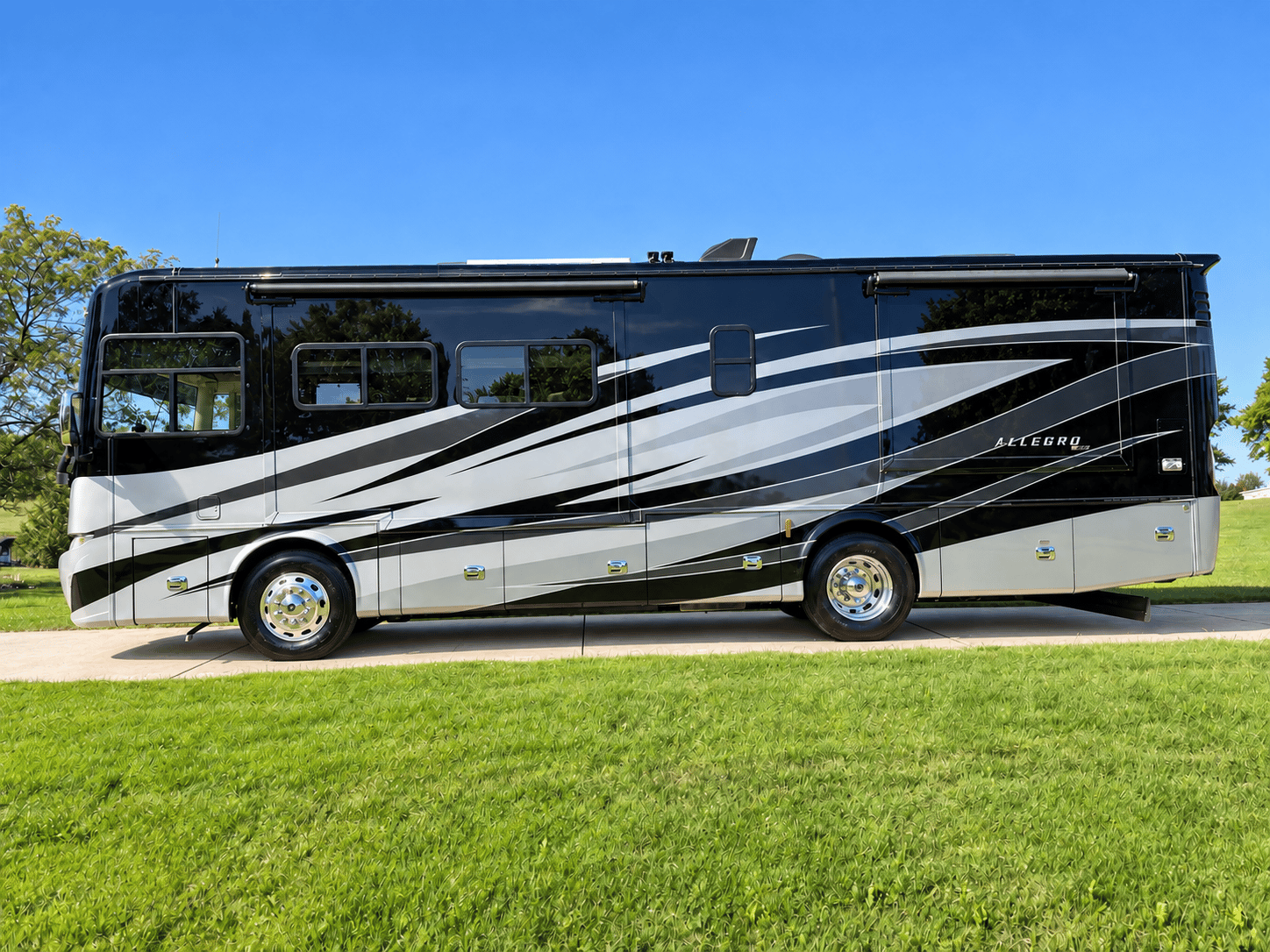 2018 Tiffin Motor Homes 2018 Tiffin Motor Homes Allegro Red - thumbnail 6