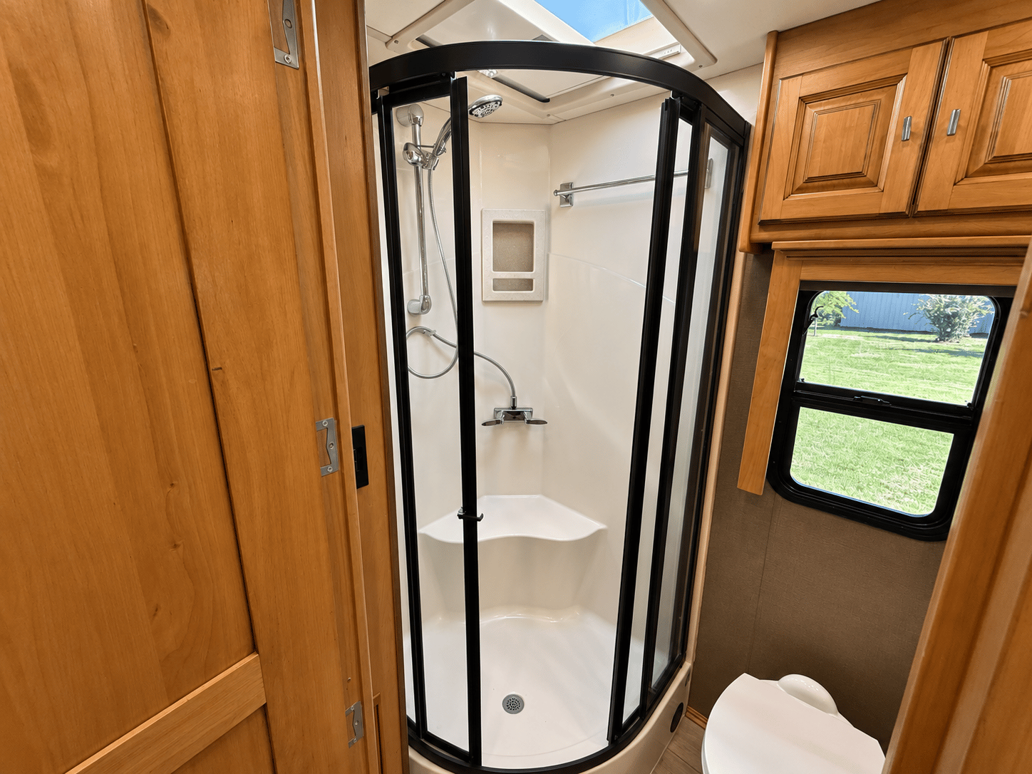 2018 Tiffin Motor Homes 2018 Tiffin Motor Homes Allegro Red - thumbnail 18