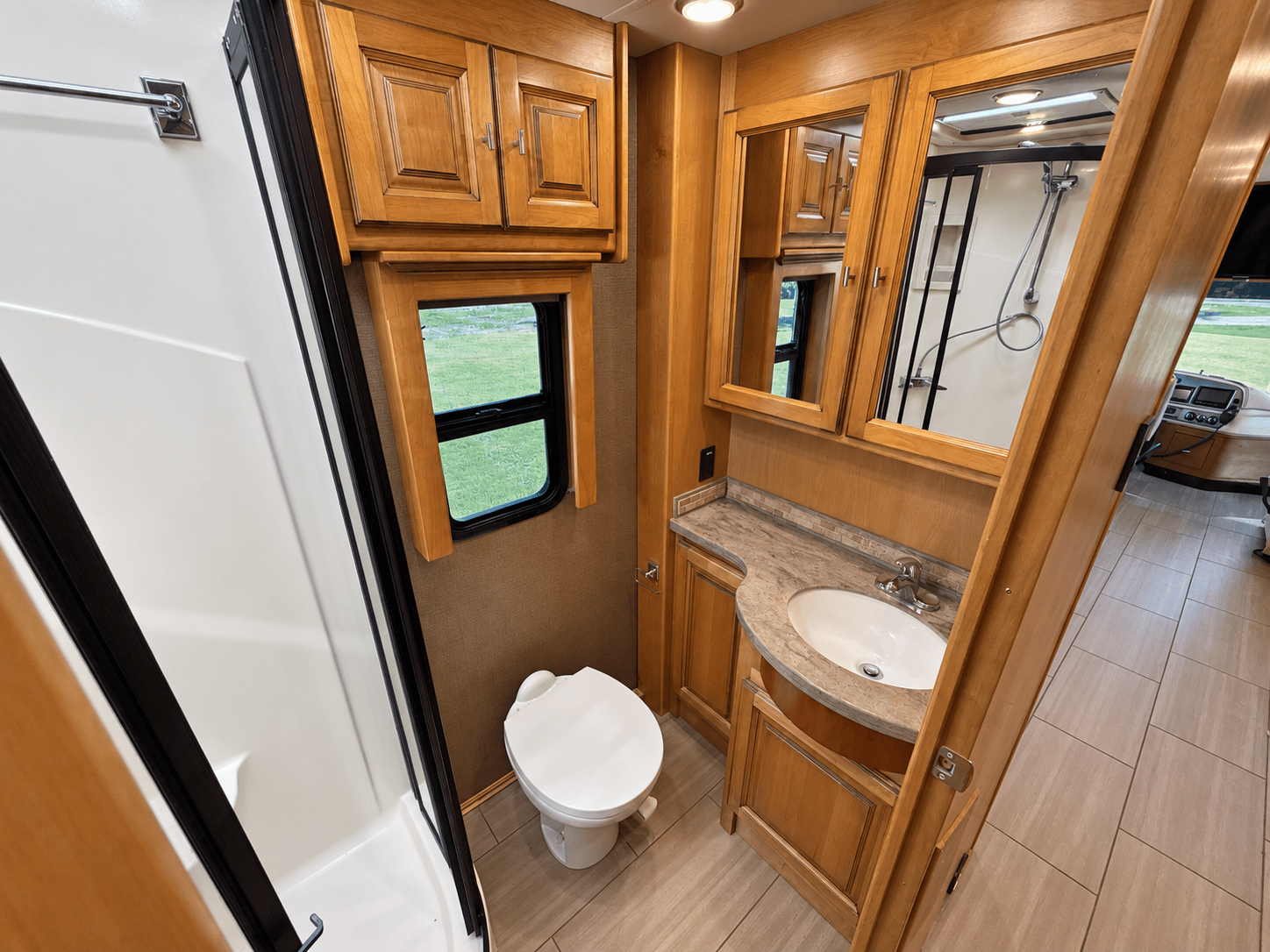 2018 Tiffin Motor Homes 2018 Tiffin Motor Homes Allegro Red - thumbnail 19