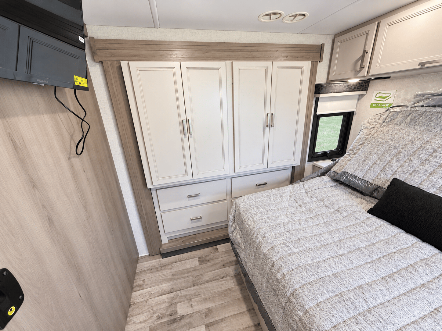 2026 Thor Motor Coach 2026 Thor Motor Coach Palazzo - thumbnail 24