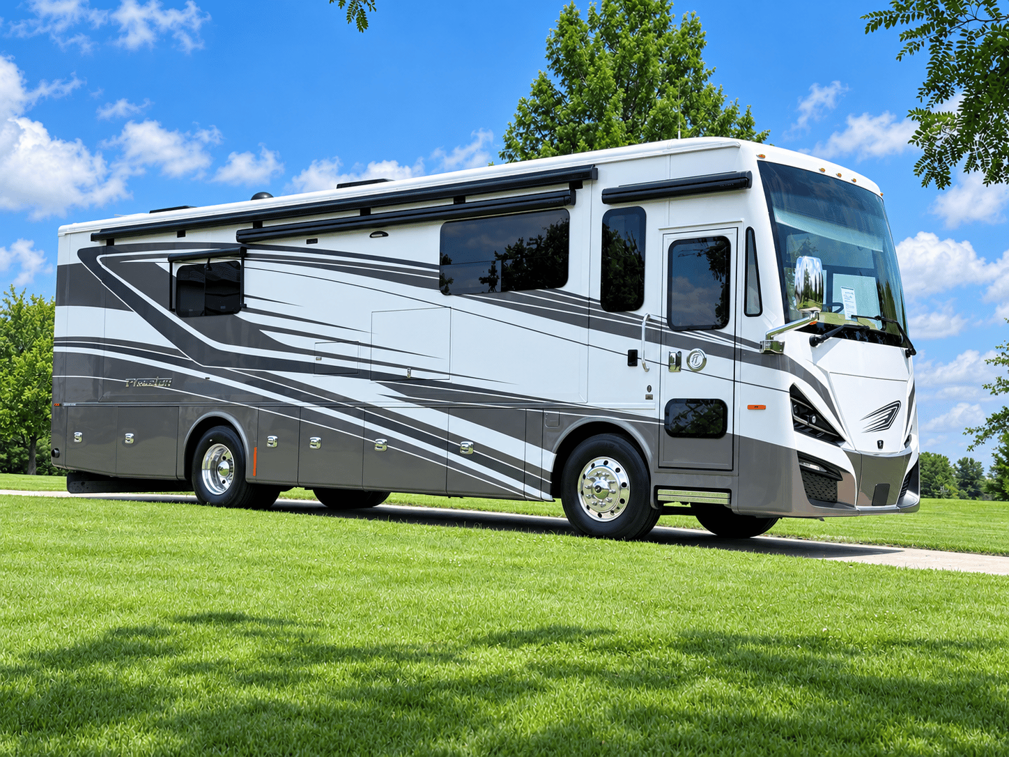 2024 Tiffin Motorhomes Phaeton 35CH