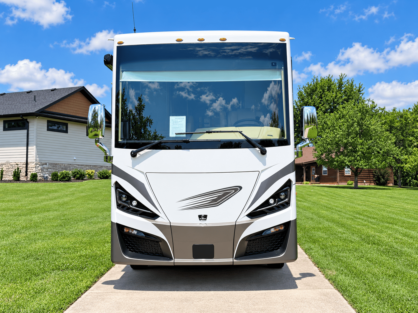 2024 Tiffin Motorhomes 2024 Tiffin Motorhomes Phaeton - thumbnail 10