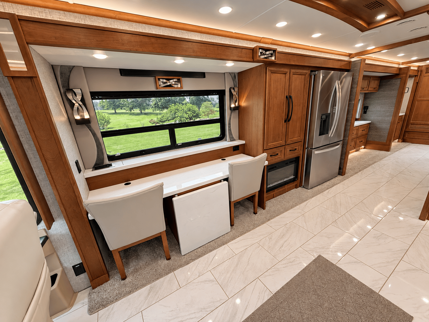2024 Tiffin Motorhomes 2024 Tiffin Motorhomes Phaeton - thumbnail 17