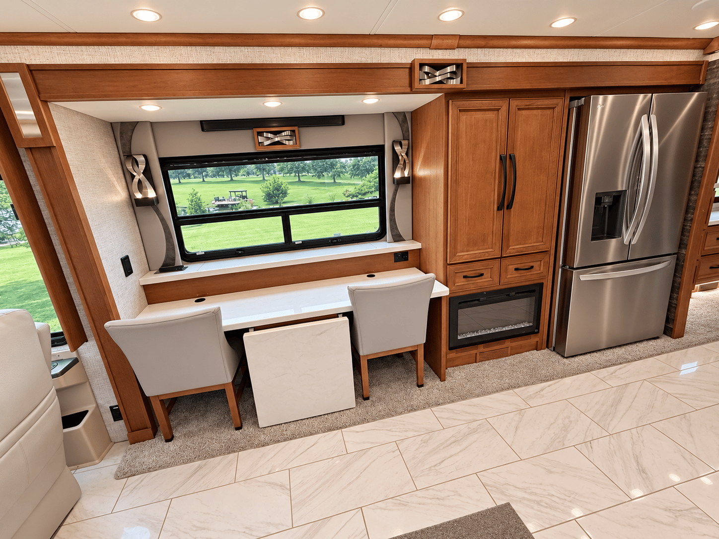 2024 Tiffin Motorhomes 2024 Tiffin Motorhomes Phaeton - thumbnail 18