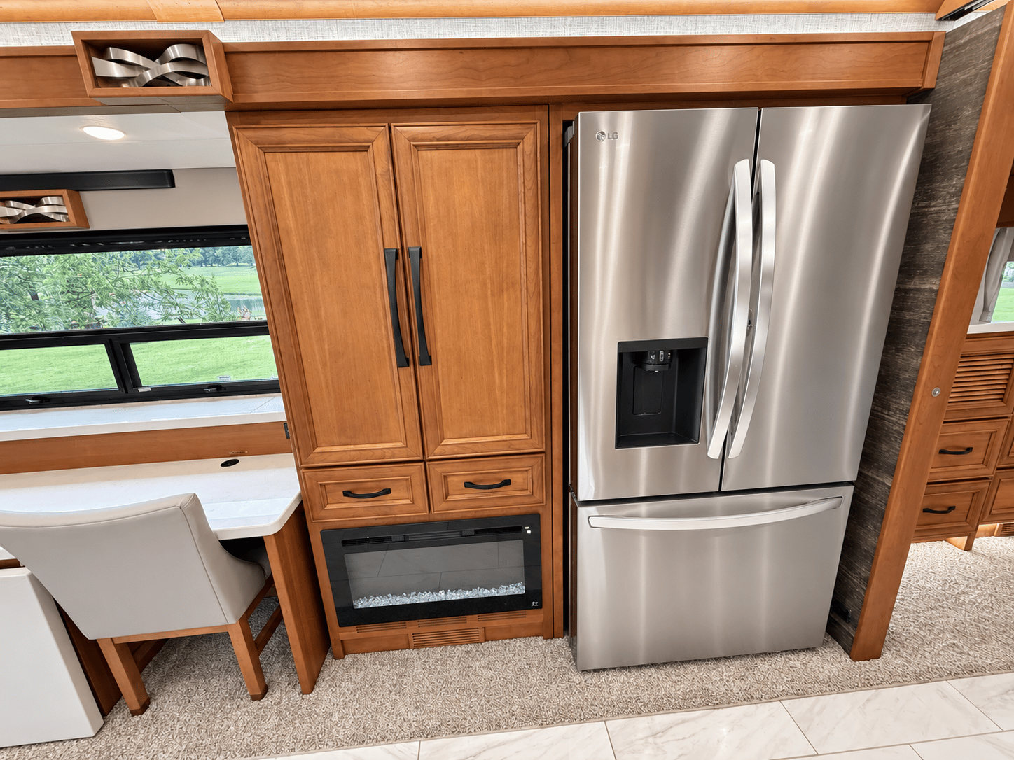 2024 Tiffin Motorhomes 2024 Tiffin Motorhomes Phaeton - thumbnail 19