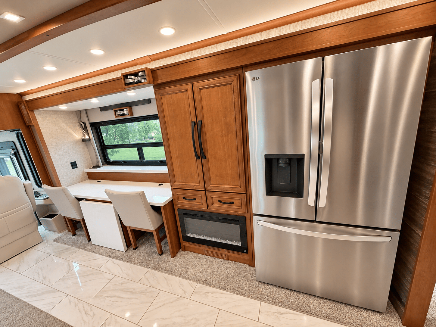 2024 Tiffin Motorhomes 2024 Tiffin Motorhomes Phaeton - thumbnail 20
