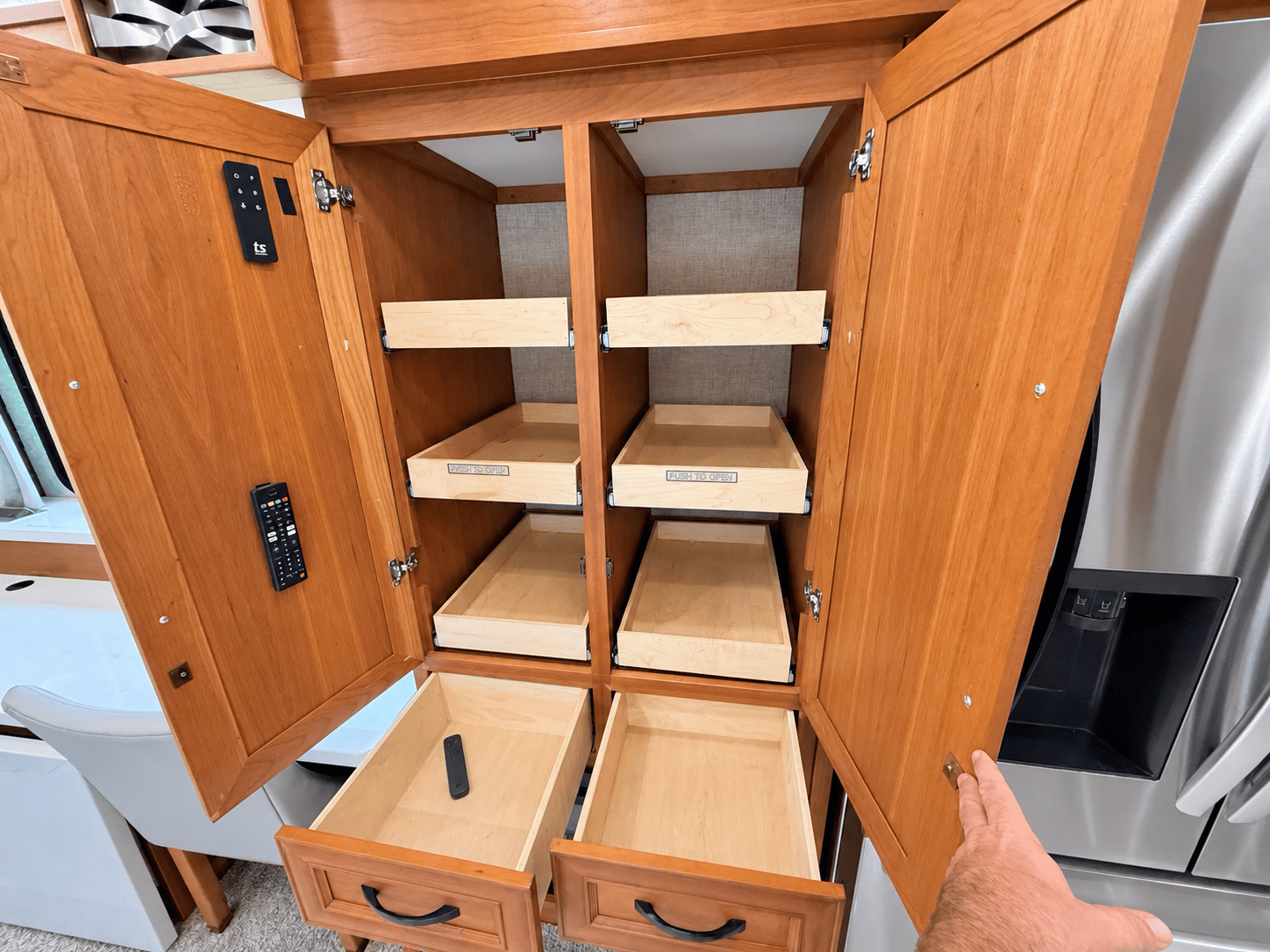 2024 Tiffin Motorhomes 2024 Tiffin Motorhomes Phaeton - thumbnail 21