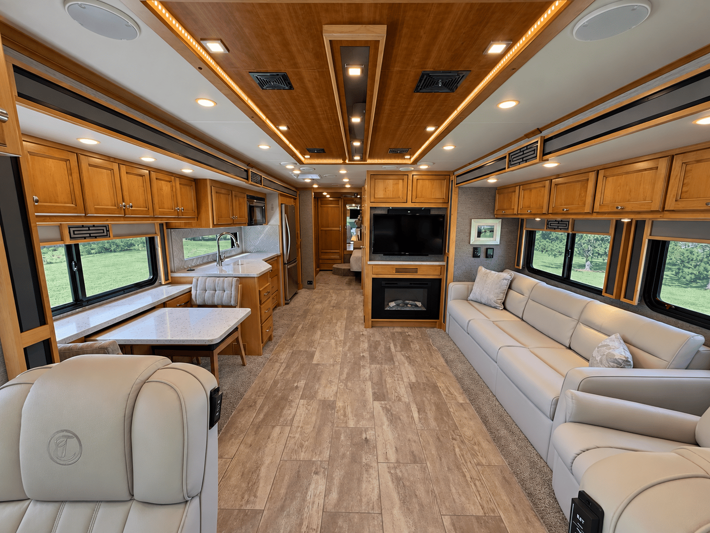 2020 Tiffin Motor Homes 2020 Tiffin Motor Homes Allegro Red - thumbnail 11