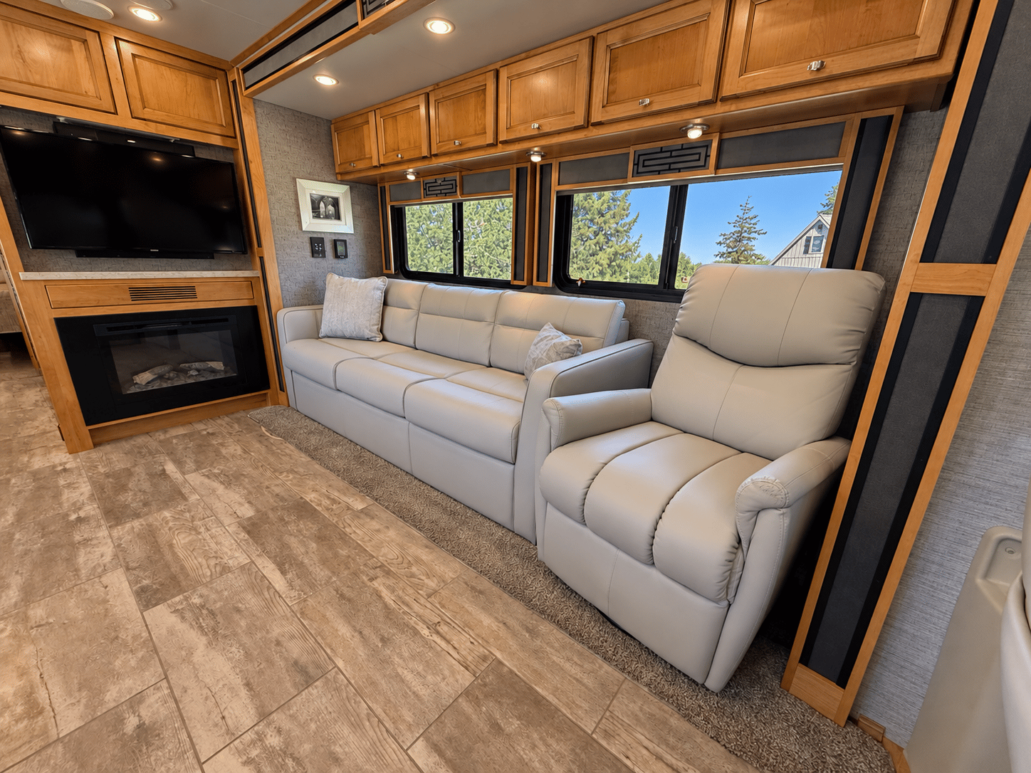 2020 Tiffin Motor Homes 2020 Tiffin Motor Homes Allegro Red - thumbnail 12