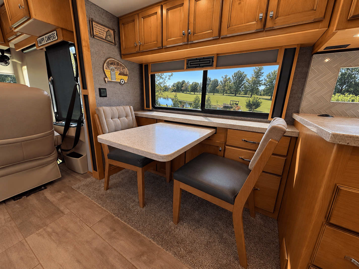 2020 Tiffin Motor Homes 2020 Tiffin Motor Homes Allegro Red - thumbnail 15