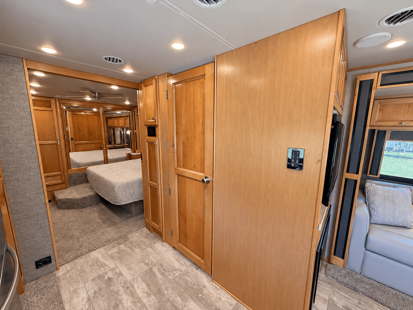 2020 Tiffin Motor Homes 2020 Tiffin Motor Homes Allegro Red - thumbnail 20