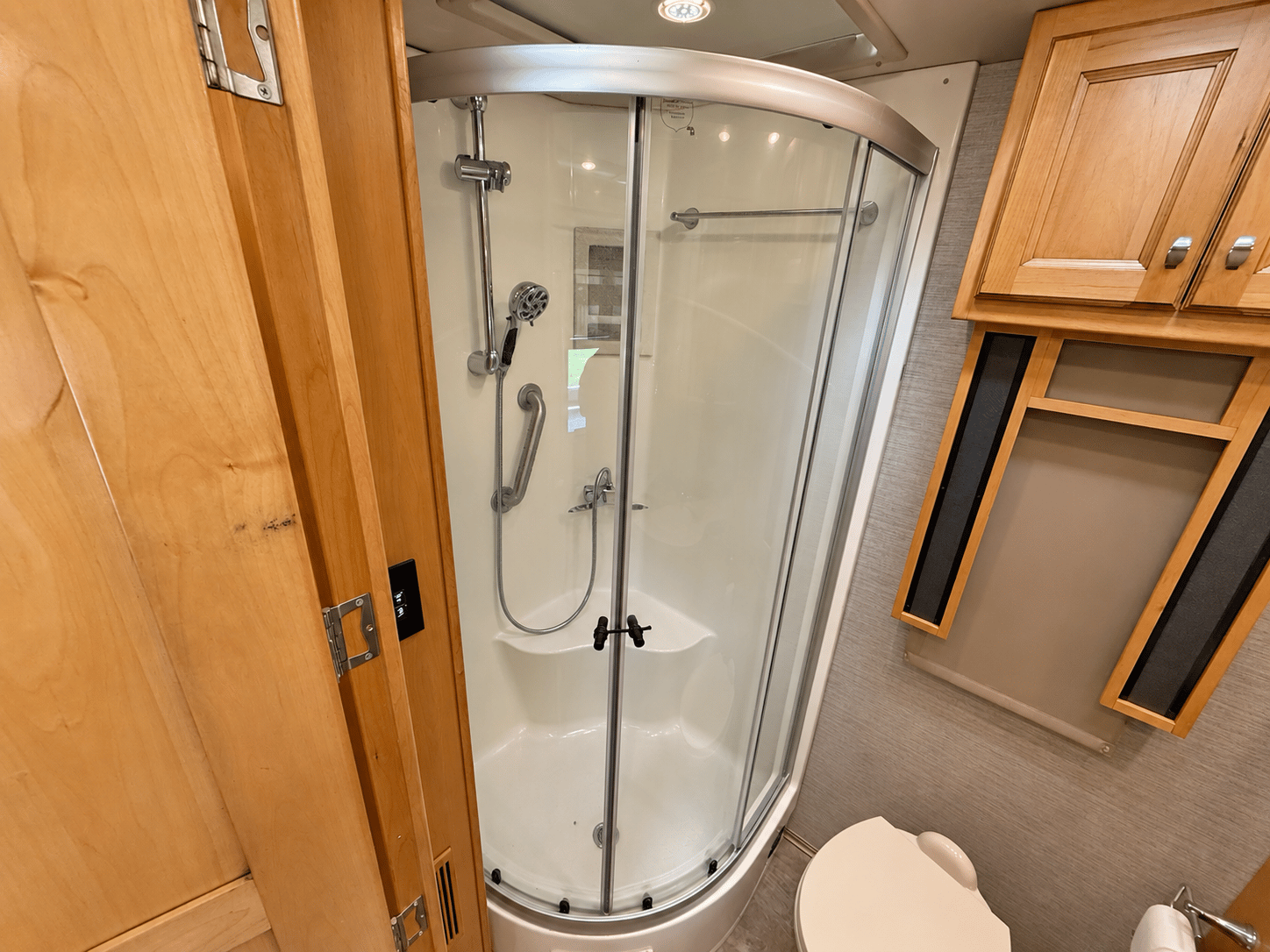 2020 Tiffin Motor Homes 2020 Tiffin Motor Homes Allegro Red - thumbnail 24