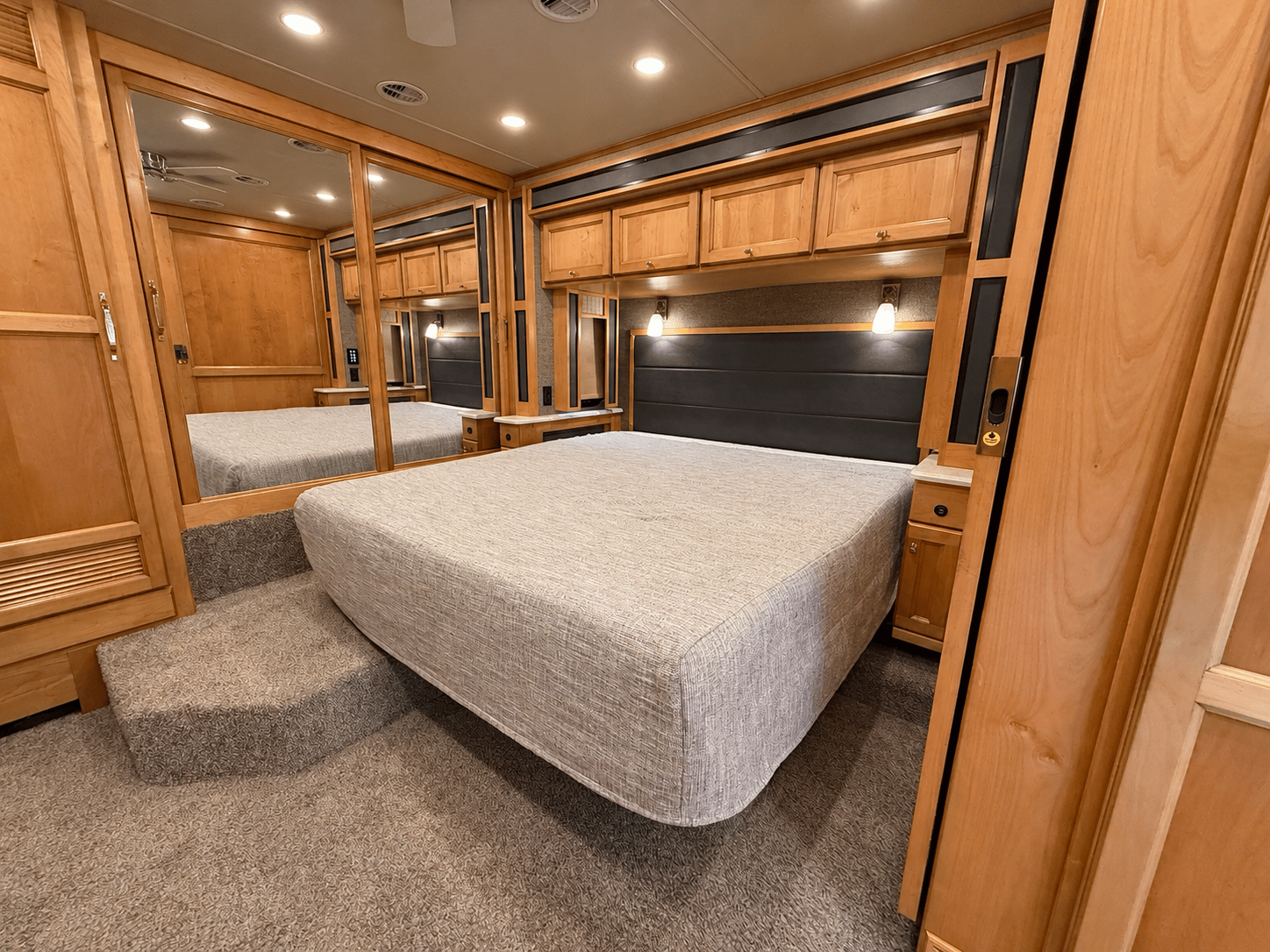 2020 Tiffin Motor Homes 2020 Tiffin Motor Homes Allegro Red - thumbnail 26