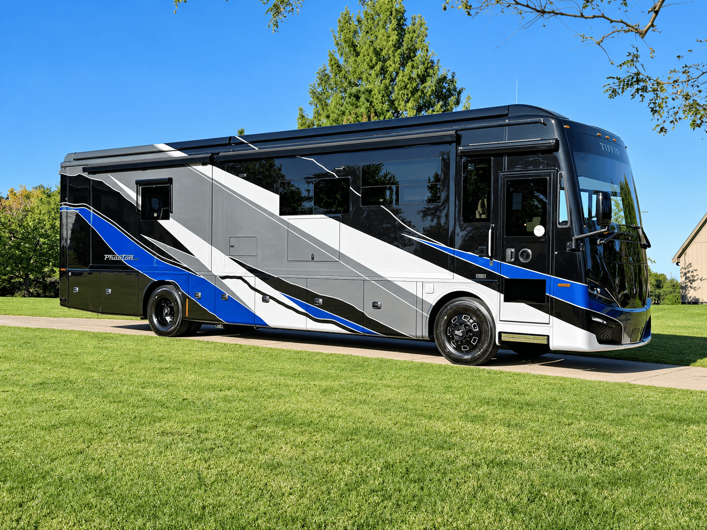 2027 Tiffin Motor Homes Phaeton 40RTH