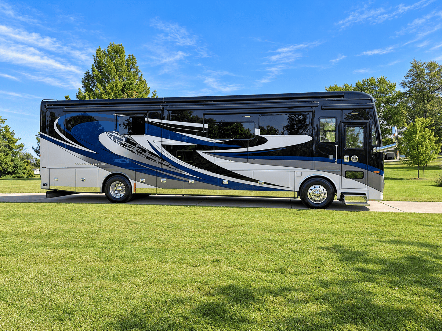 2021 Tiffin Motor Homes 2021 Tiffin Motor Homes Allegro Bus - thumbnail 2