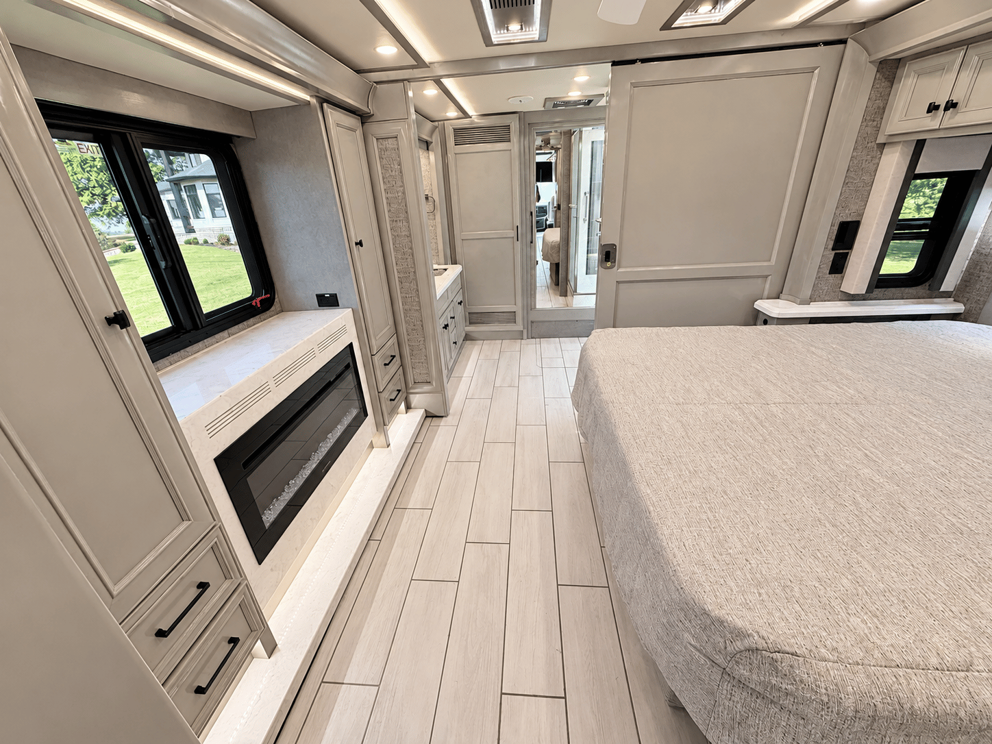 2021 Tiffin Motor Homes 2021 Tiffin Motor Homes Allegro Bus - thumbnail 27