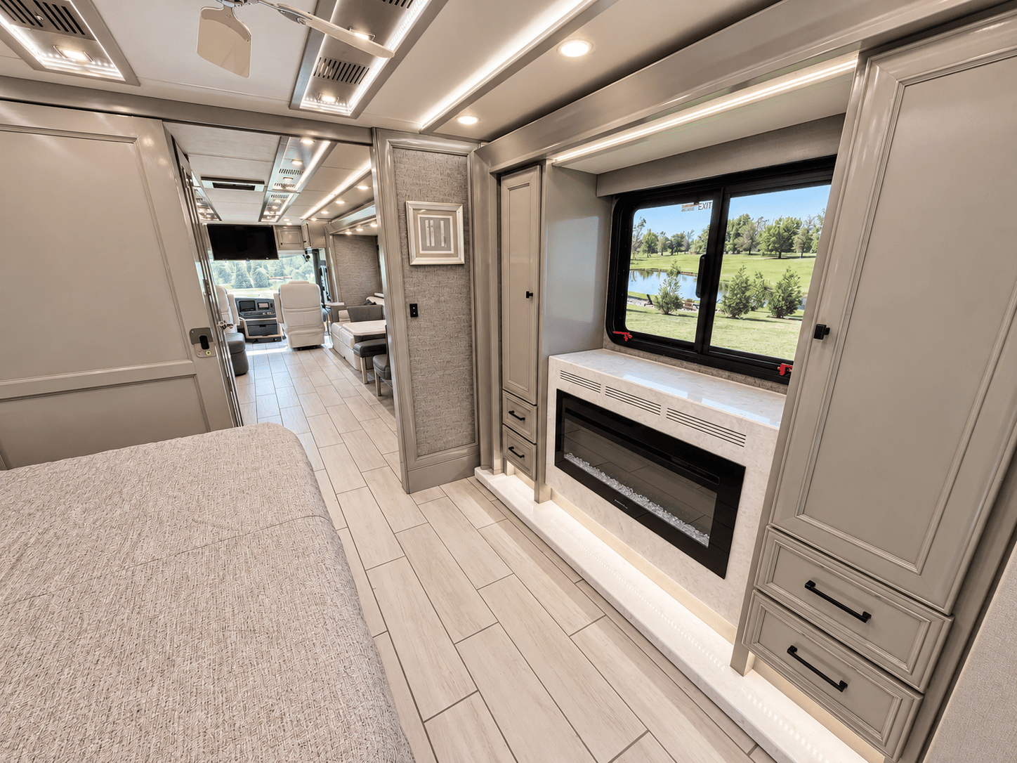 2021 Tiffin Motor Homes 2021 Tiffin Motor Homes Allegro Bus - thumbnail 29
