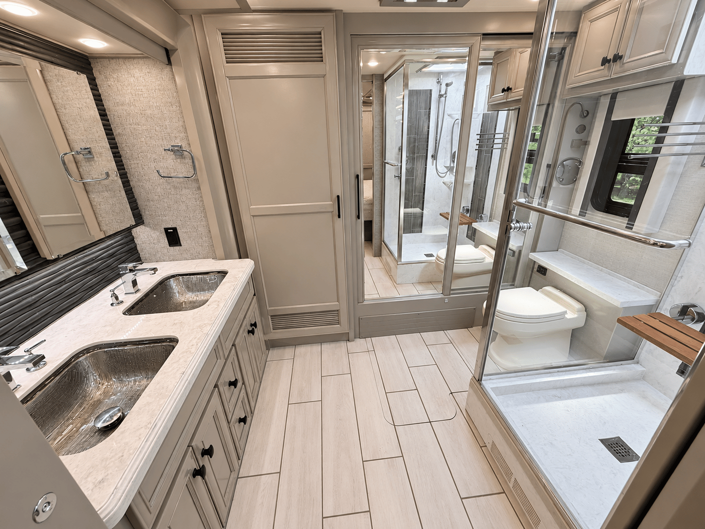 2021 Tiffin Motor Homes 2021 Tiffin Motor Homes Allegro Bus - thumbnail 31
