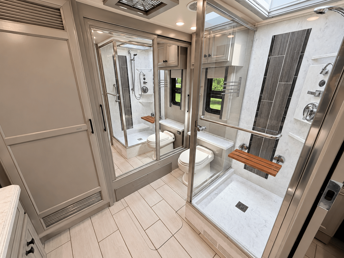 2021 Tiffin Motor Homes 2021 Tiffin Motor Homes Allegro Bus - thumbnail 33