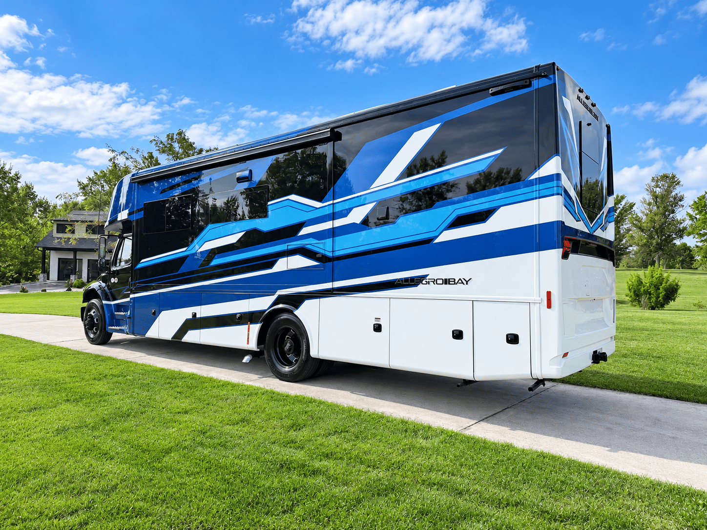 2027 Tiffin Motorhomes 2027 Tiffin Motorhomes Allegro Bay - thumbnail 6