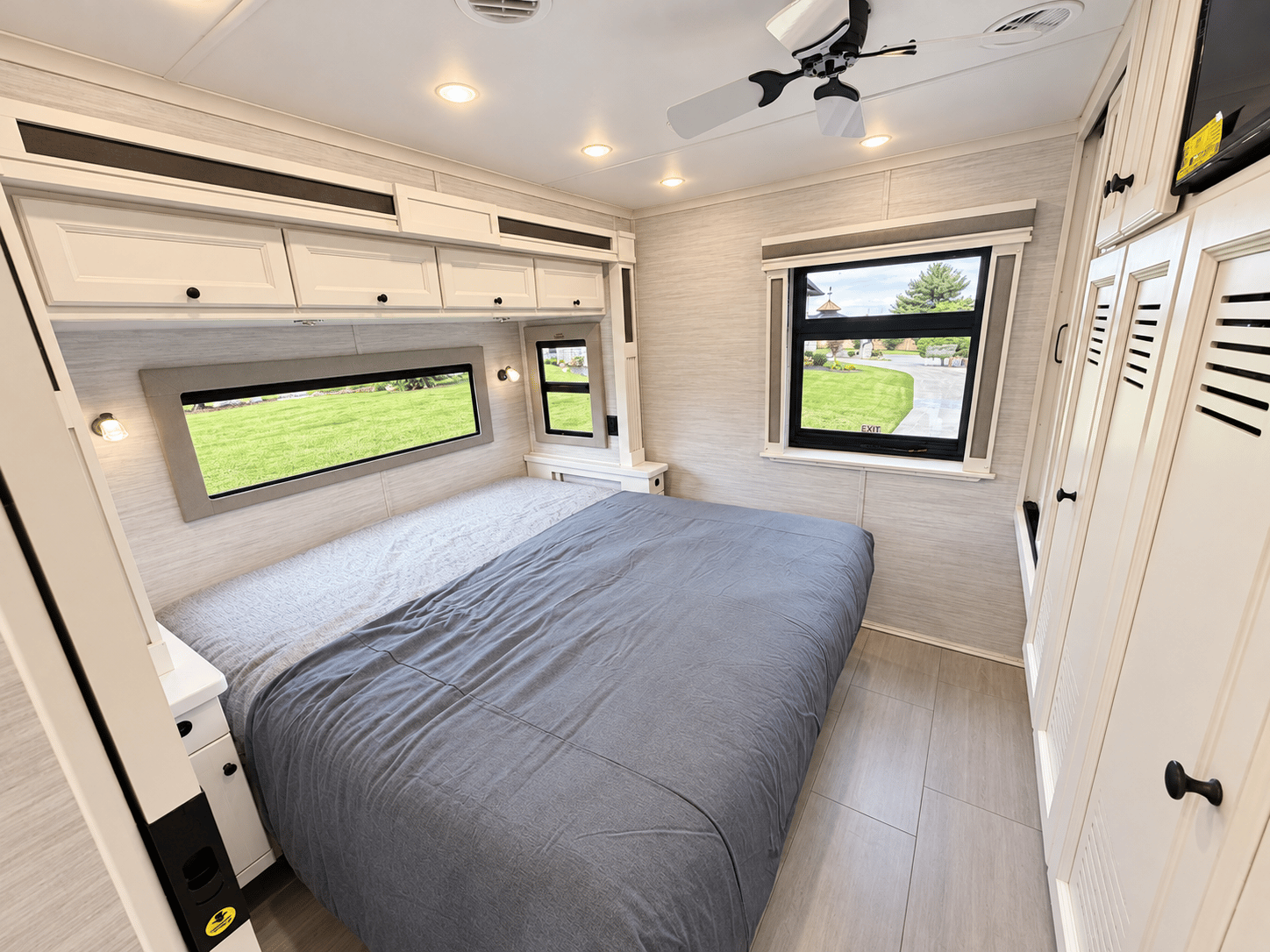 2027 Tiffin Motorhomes 2027 Tiffin Motorhomes Allegro Bay - thumbnail 30