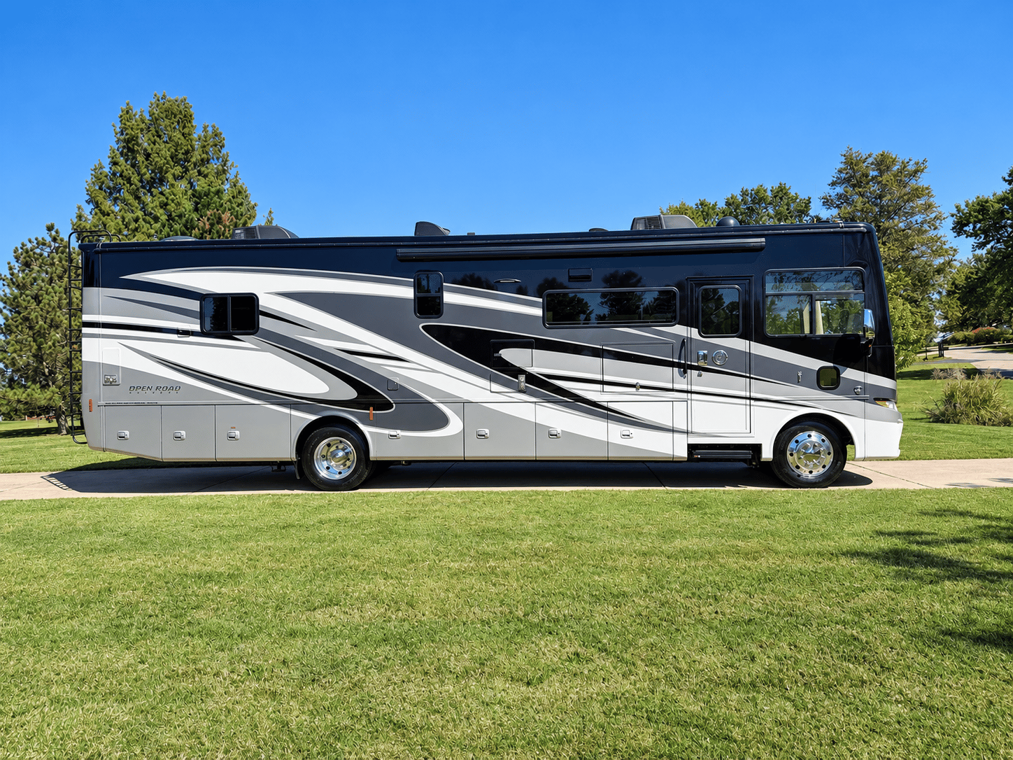 2021 Tiffin Motor Homes 2021 Tiffin Motor Homes Allegro Open Road - thumbnail 2