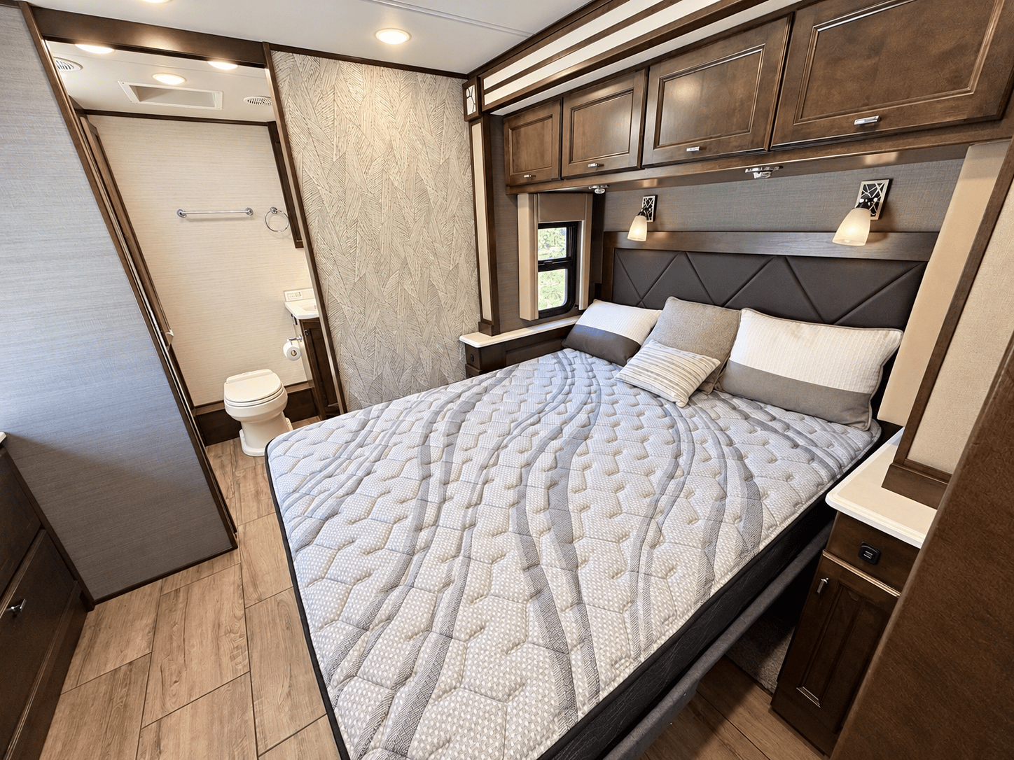 2021 Tiffin Motor Homes 2021 Tiffin Motor Homes Allegro Open Road - thumbnail 27