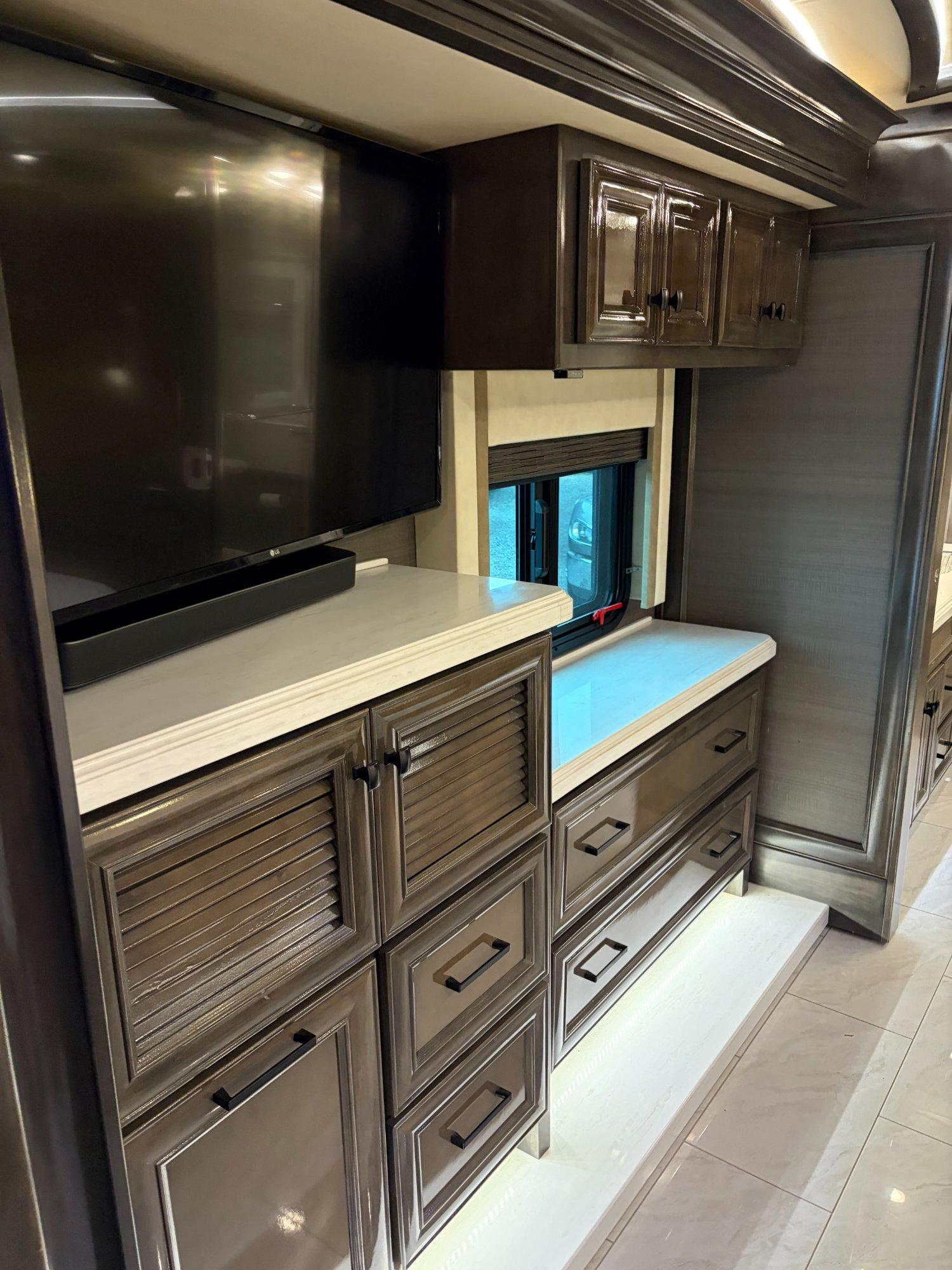 2021 Tiffin Motor Homes 2021 Tiffin Motor Homes Allegro Bus - thumbnail 8